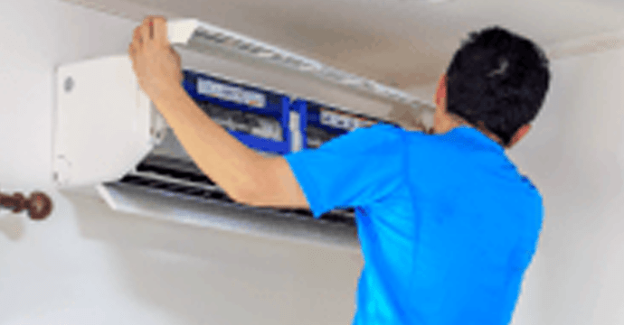 エアコンの取り付け・取り外し